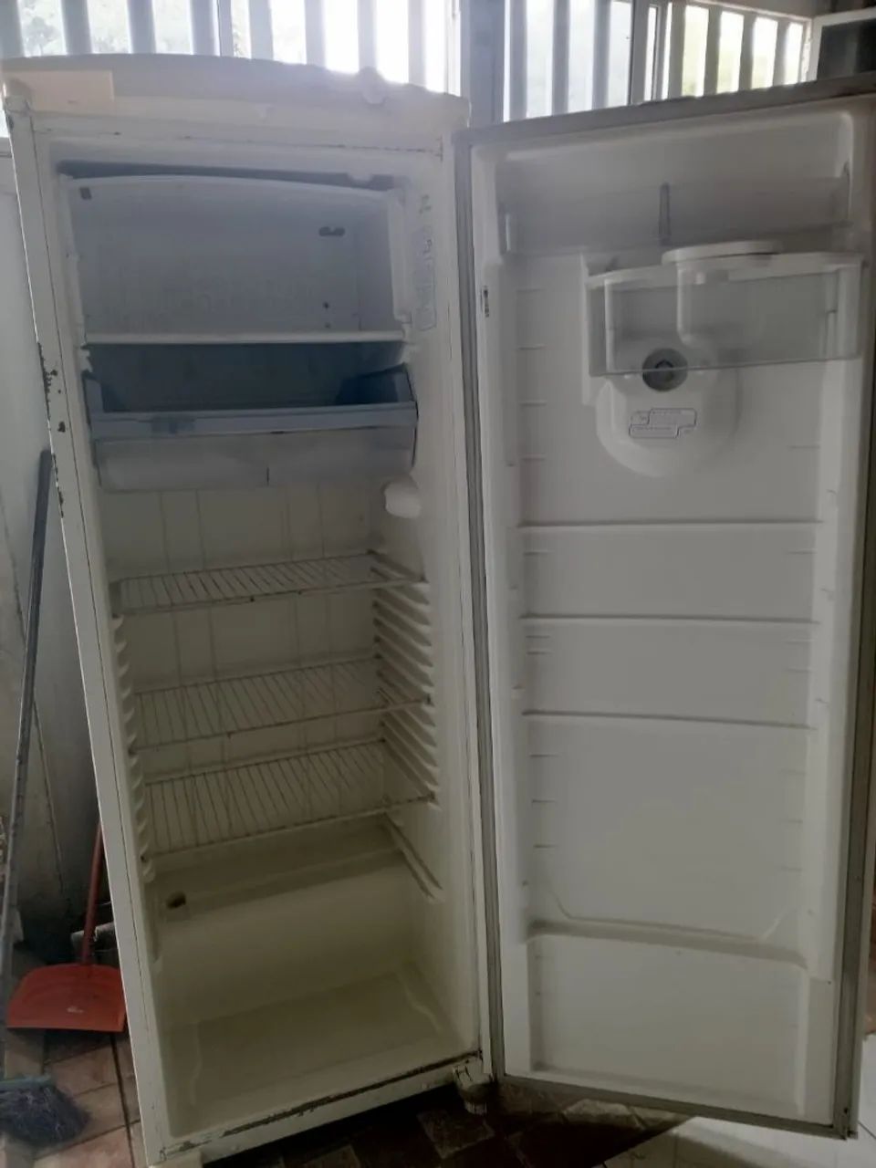 Vendo geladeira  - Foto 2