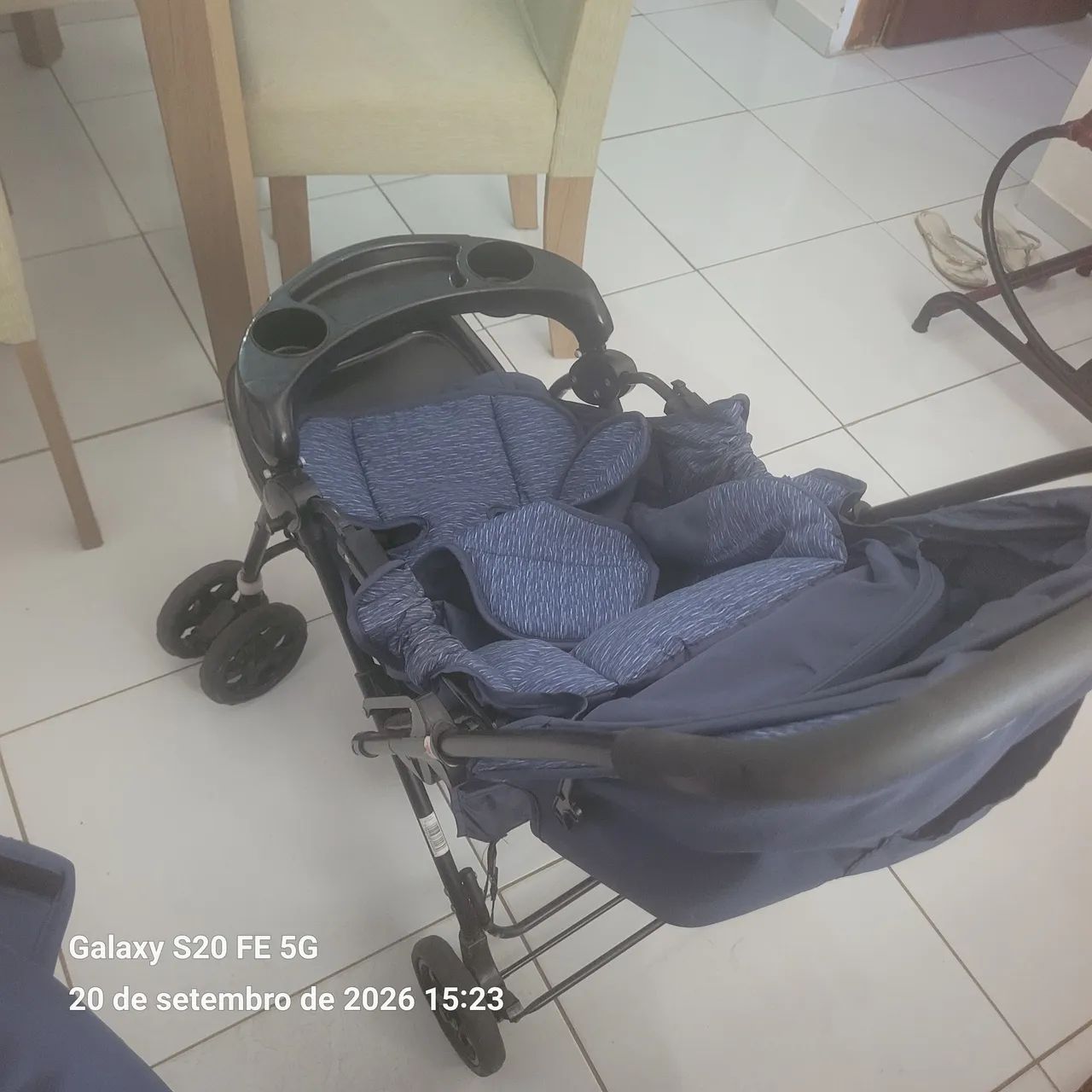 Carrinho com bebê conforto - Foto 3