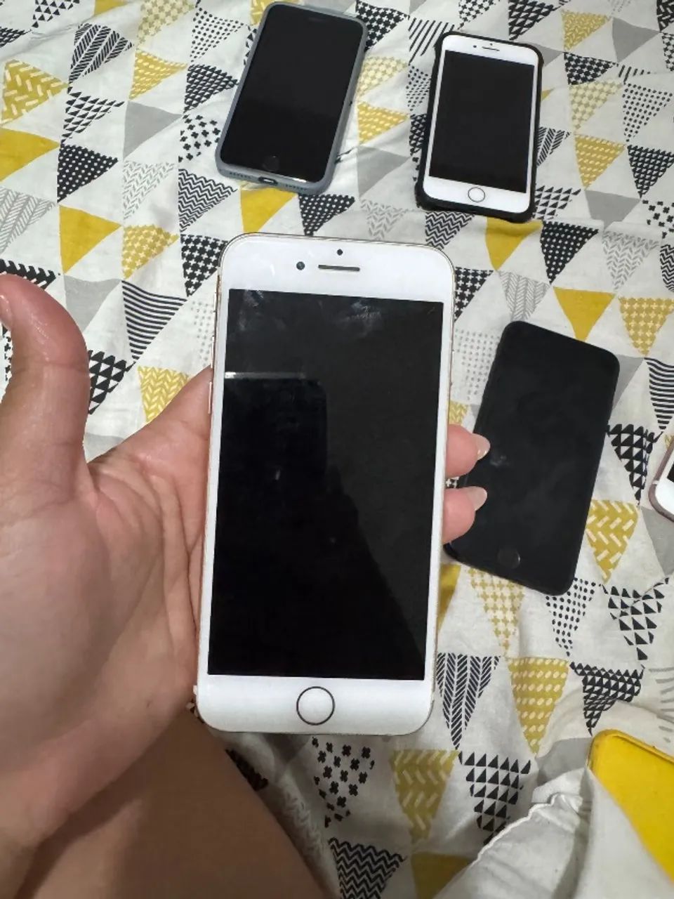 6 iPhones 7 de 32gb e 132gb  - Foto 3