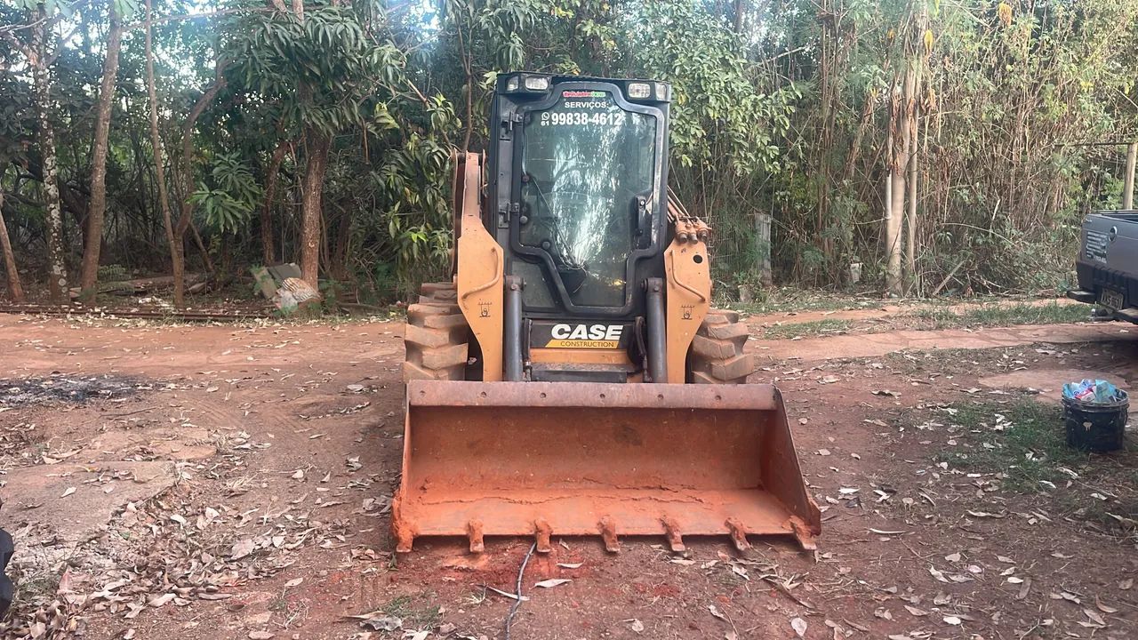 Mini carregadeira case
