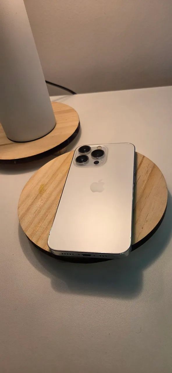 iPhone 13 Pro 256GB Prata - Bateria 76% - Estado Impecável - Foto 2