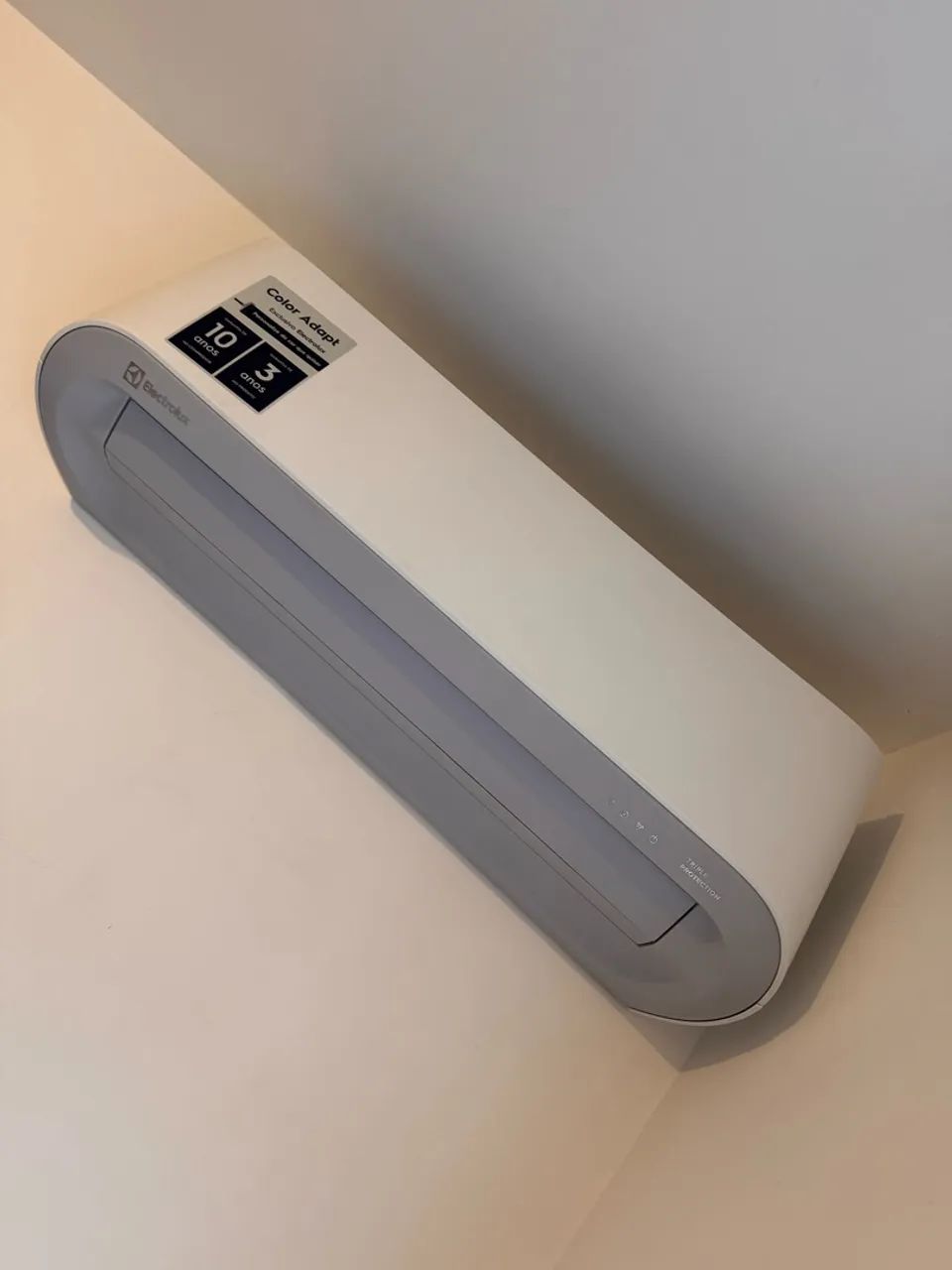 Vendo ar Split quente e frio inverter 12mil 