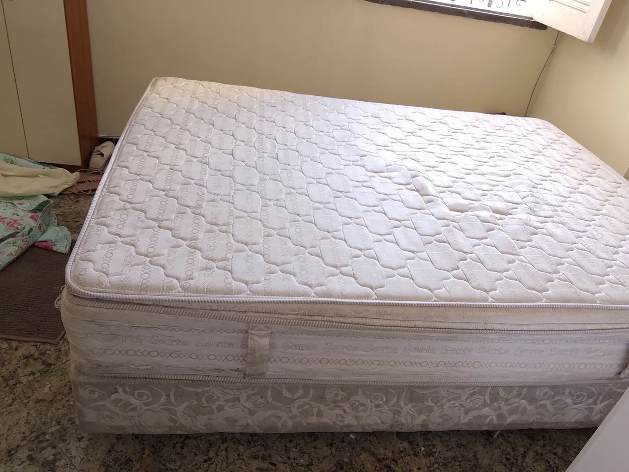 Cama box