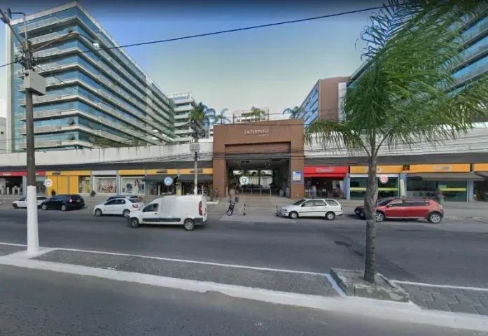 Apartamento de 2 quartos com suíte, varanda e vaga - Centro - Itaboraí/RJ