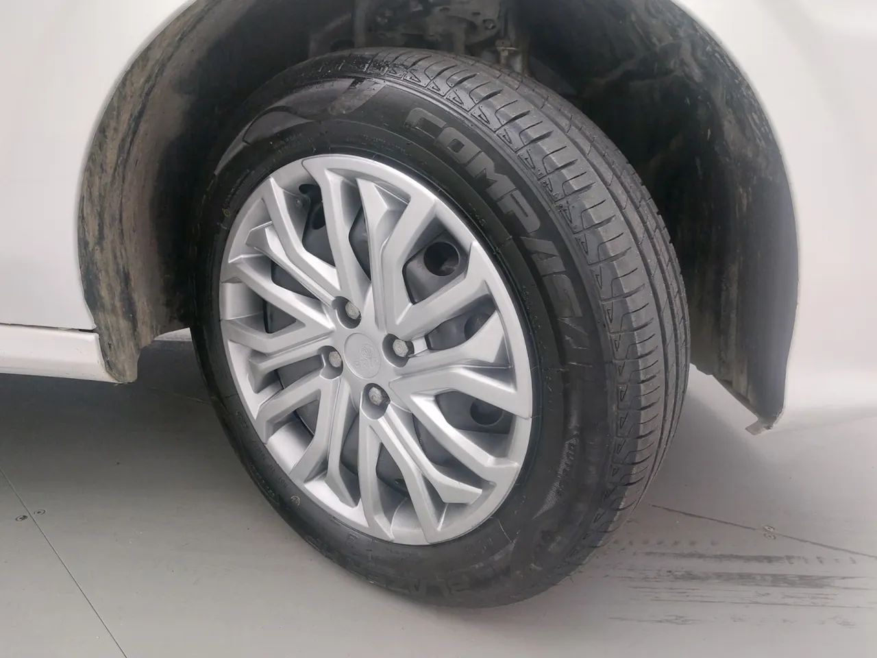 Fiat Cronos Drive 1.0 6V, foto 14 de 18