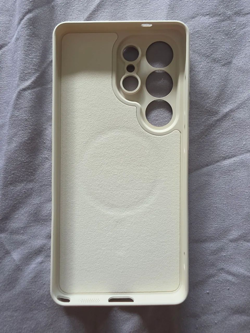 Vendo Capa de Silicone com Magsafe S26 Ultra  - Foto 3