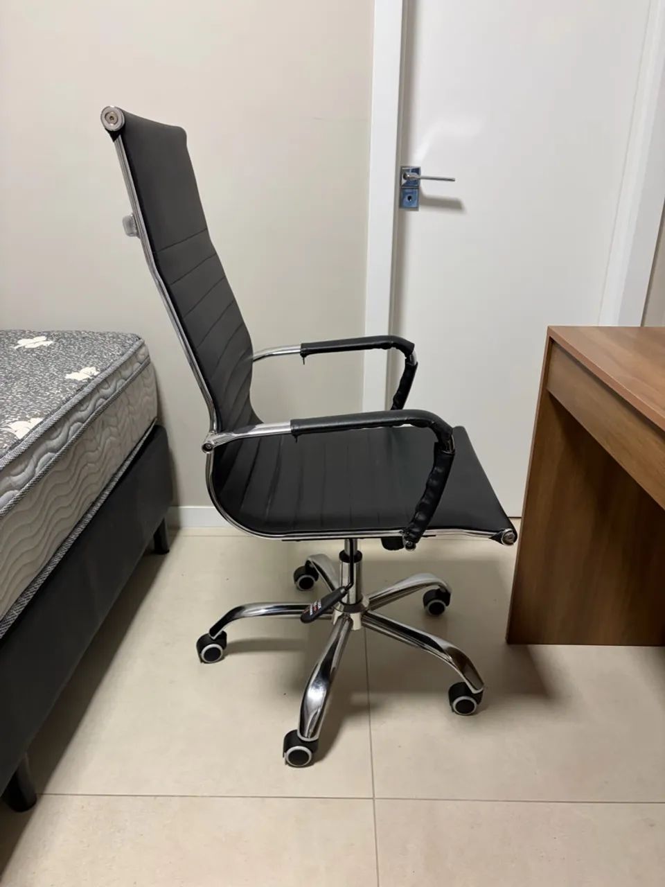 Cadeira de escritório  - Foto 3