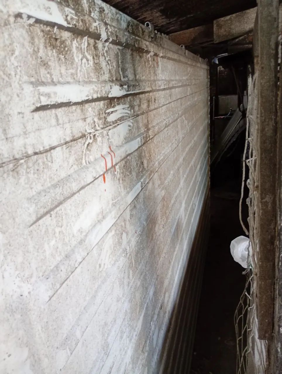 VENDO CARROCERIA DA Effa ano 2004 - Foto 5