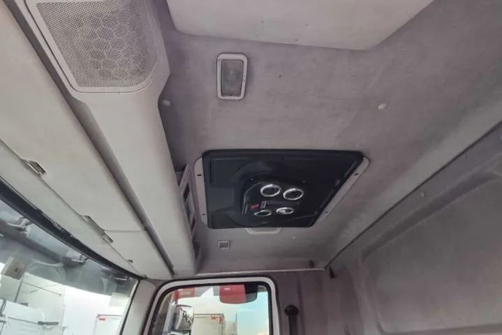 Volkswagen 24280 Baú 2018.  - Foto 11