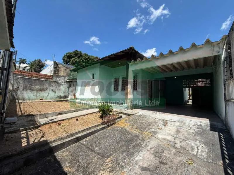 Casa Comercial em Aleixo no Conjunto Morada do Sol
