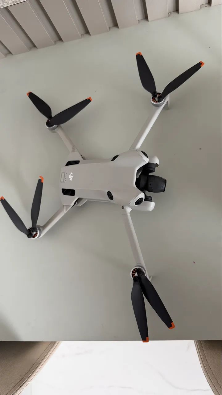 DJI Mini 4 Pro Fly More Combo - Estado de Zero!  - Foto 4