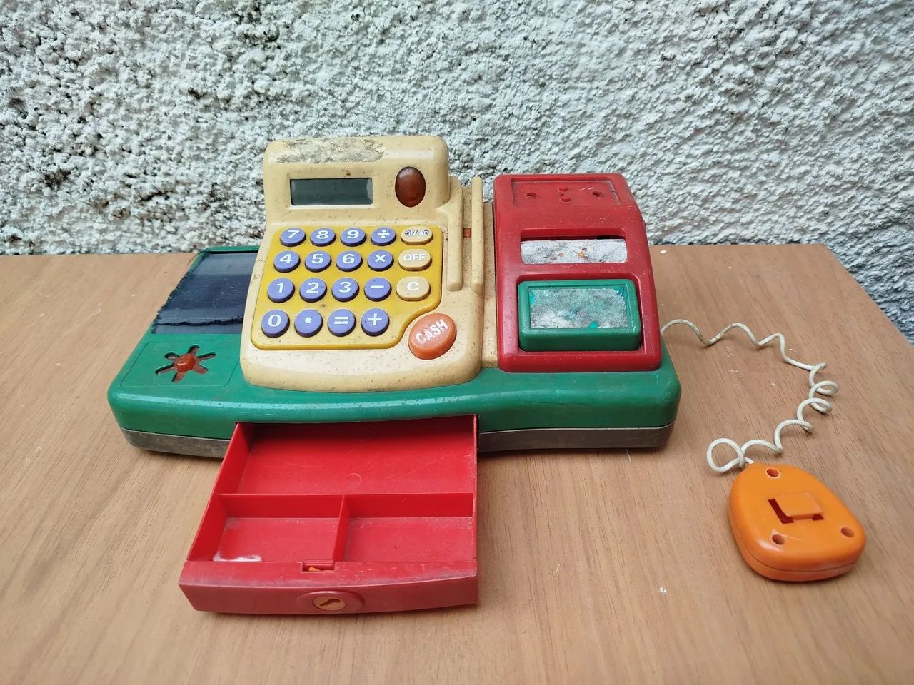 caixa de brinquedo