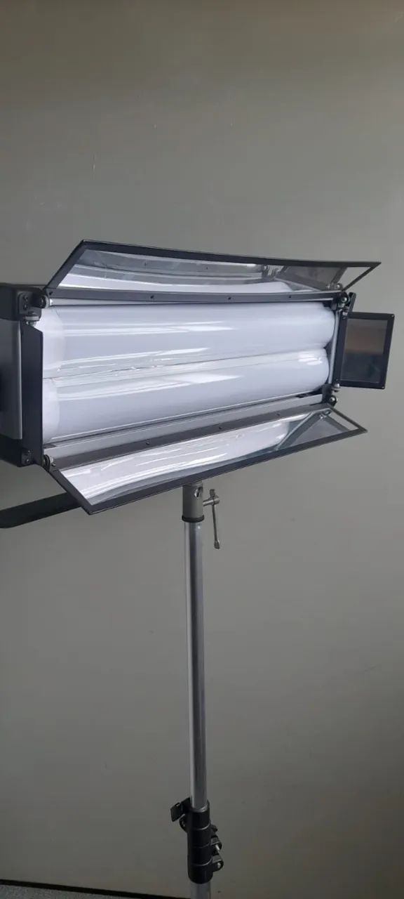 ILUMINADOR MAKO