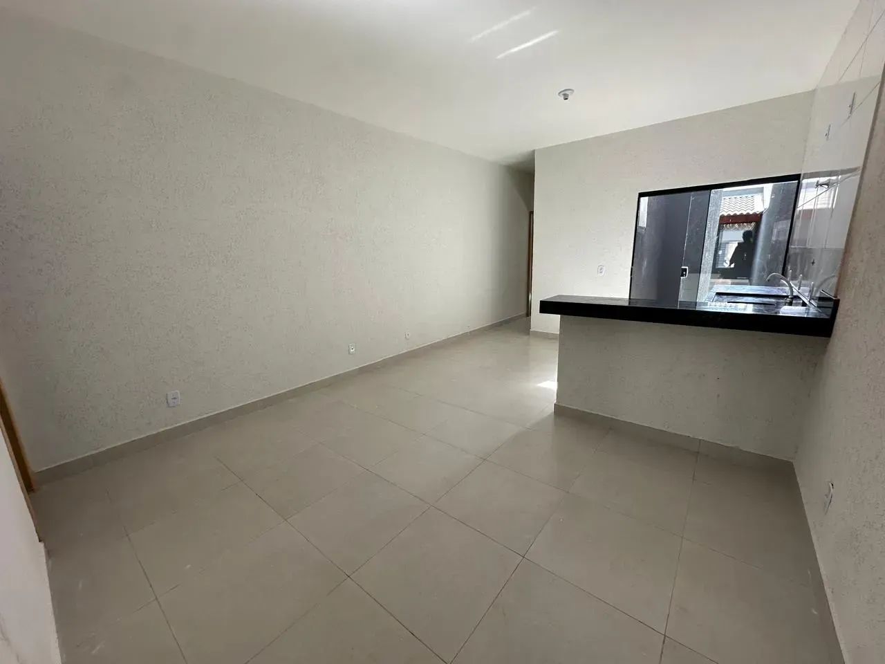 Casa no Setor Parque Eldorado Oeste: Mais Que um Imóvel, Seu Próximo Capítulo em Goiânia! - Foto 3
