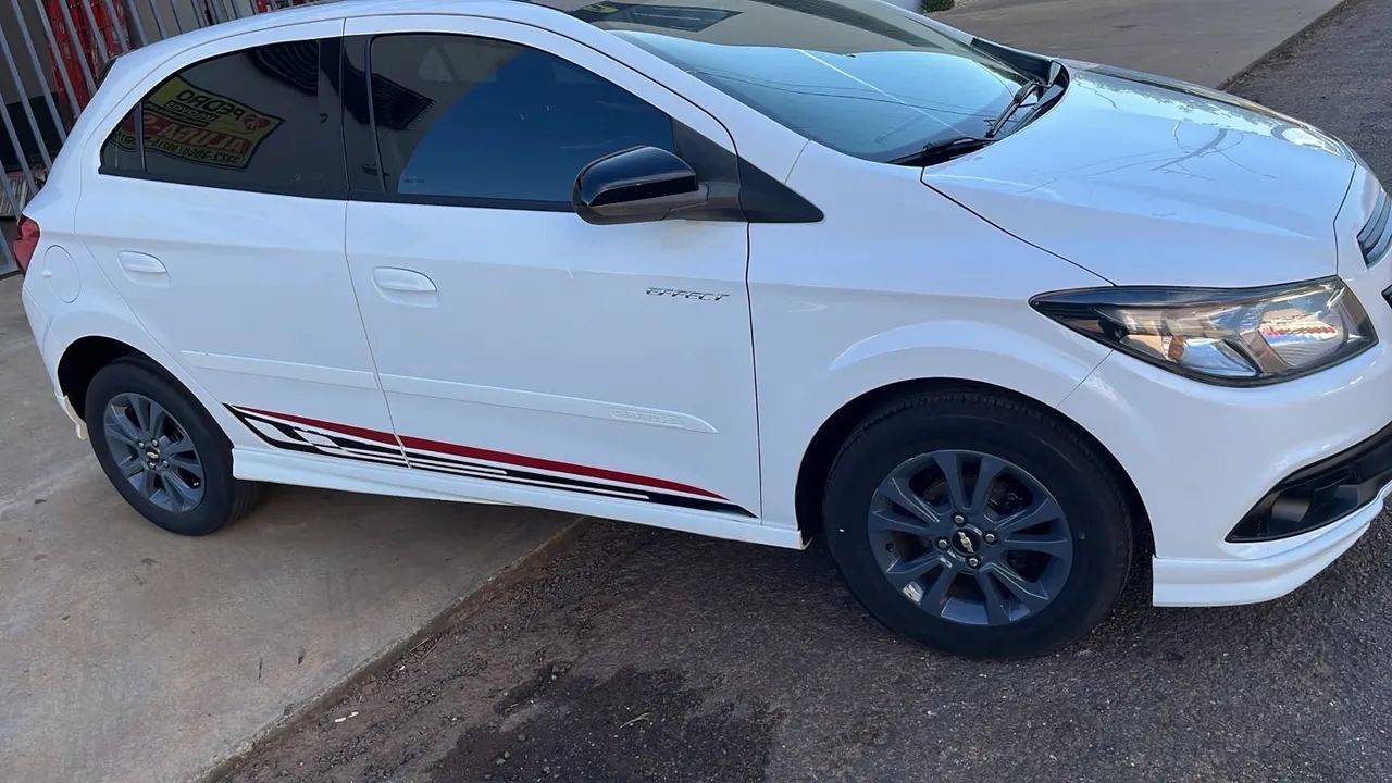 Chevrolet Onix 2016