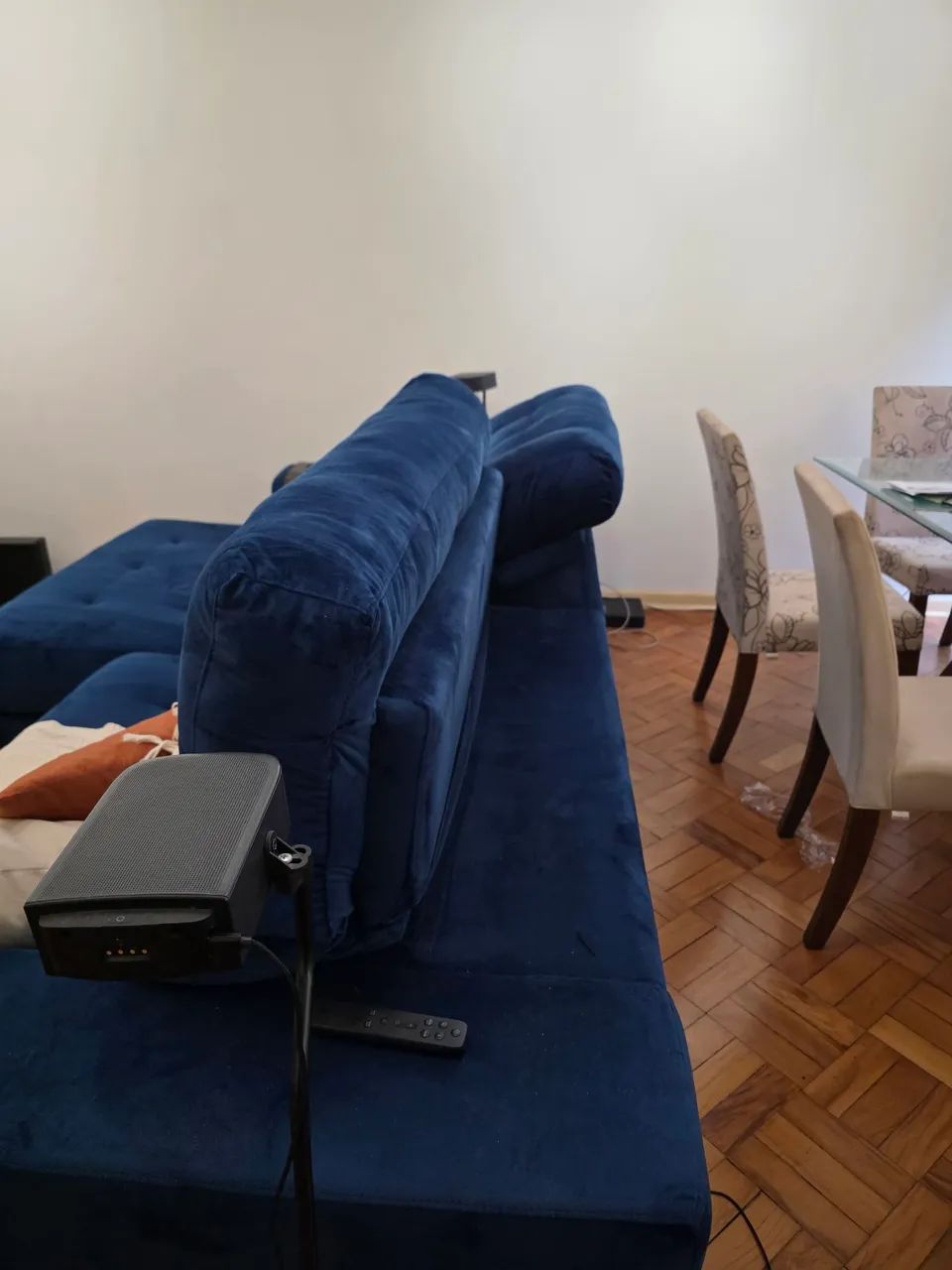 ESPUMA TODA NOVA + TECIDO NOVO (menos de 2 meses) - Sofa Retrátil com Mola Ensacada - Foto 3