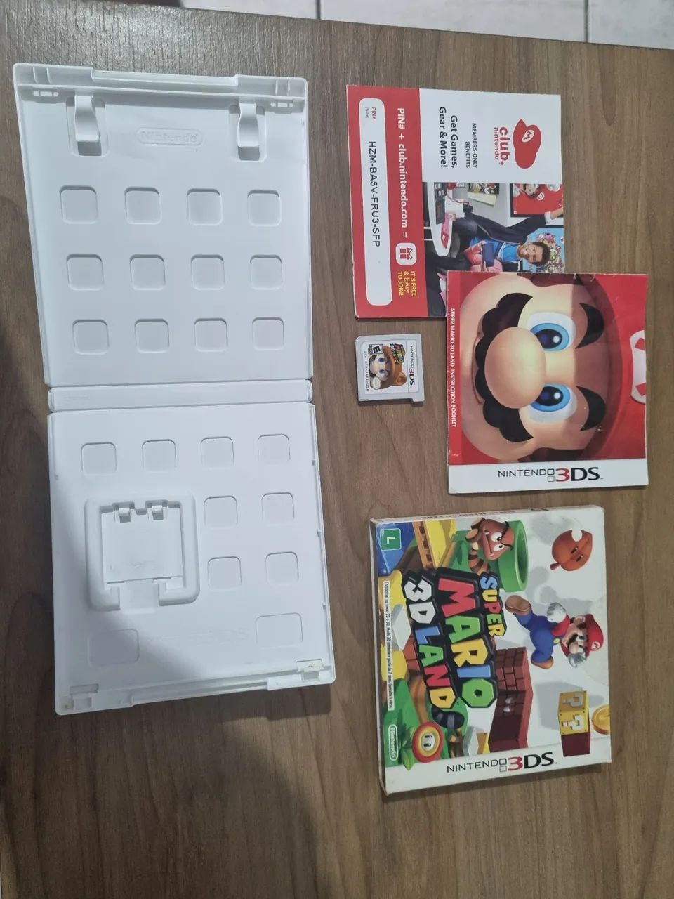 【廃盤品】SUPER MARIO 3D ソフト Super Mario 3d world completo com luva nacional - Jogos de Vídeo