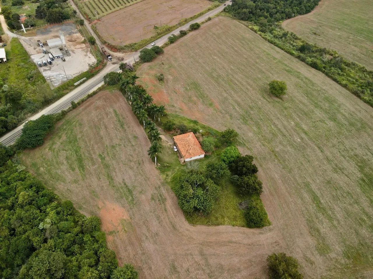 Vende-se Sítio em Carlopolis PR - Foto 4