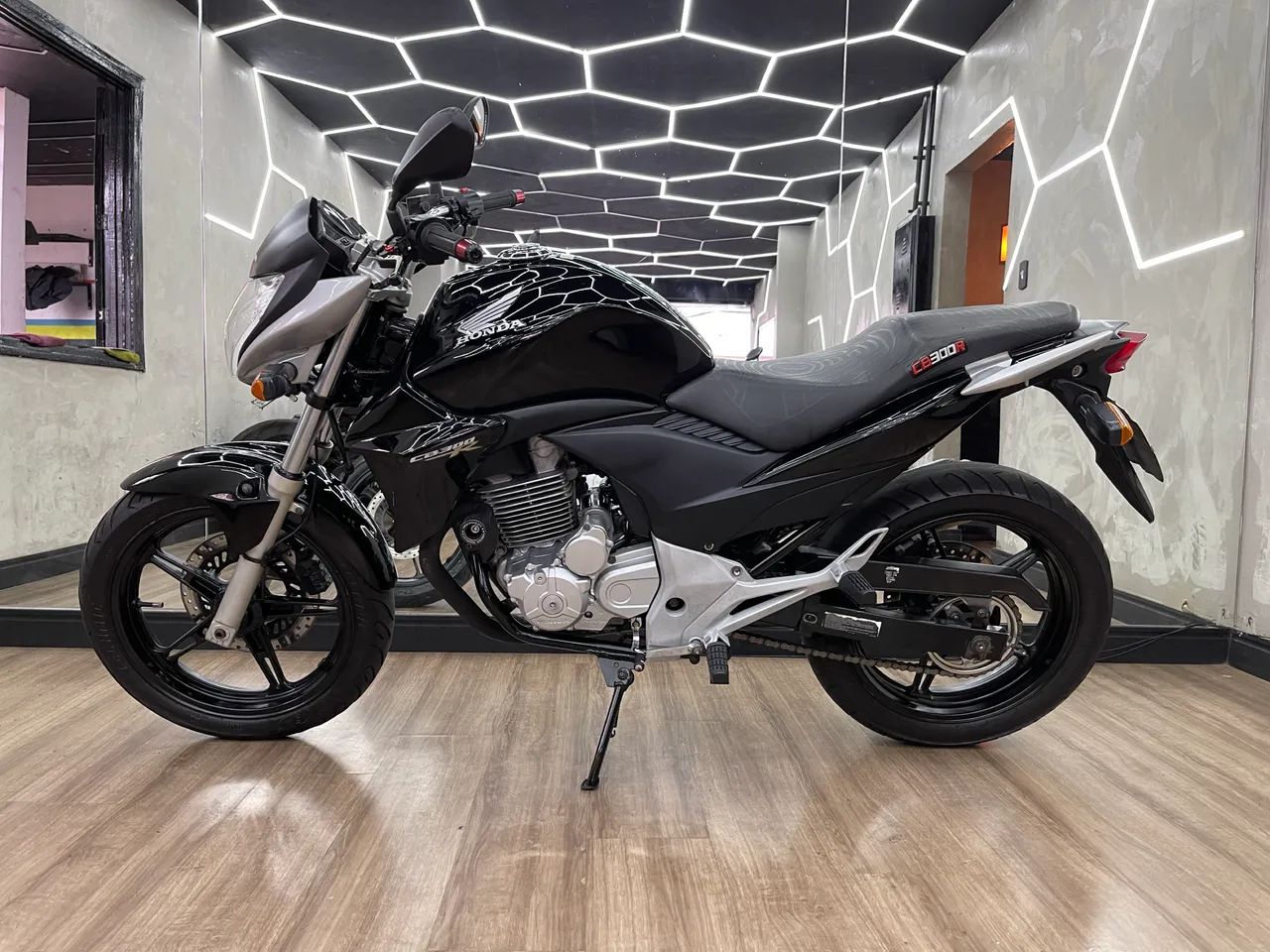 HONDA CB 300 - Foto 3