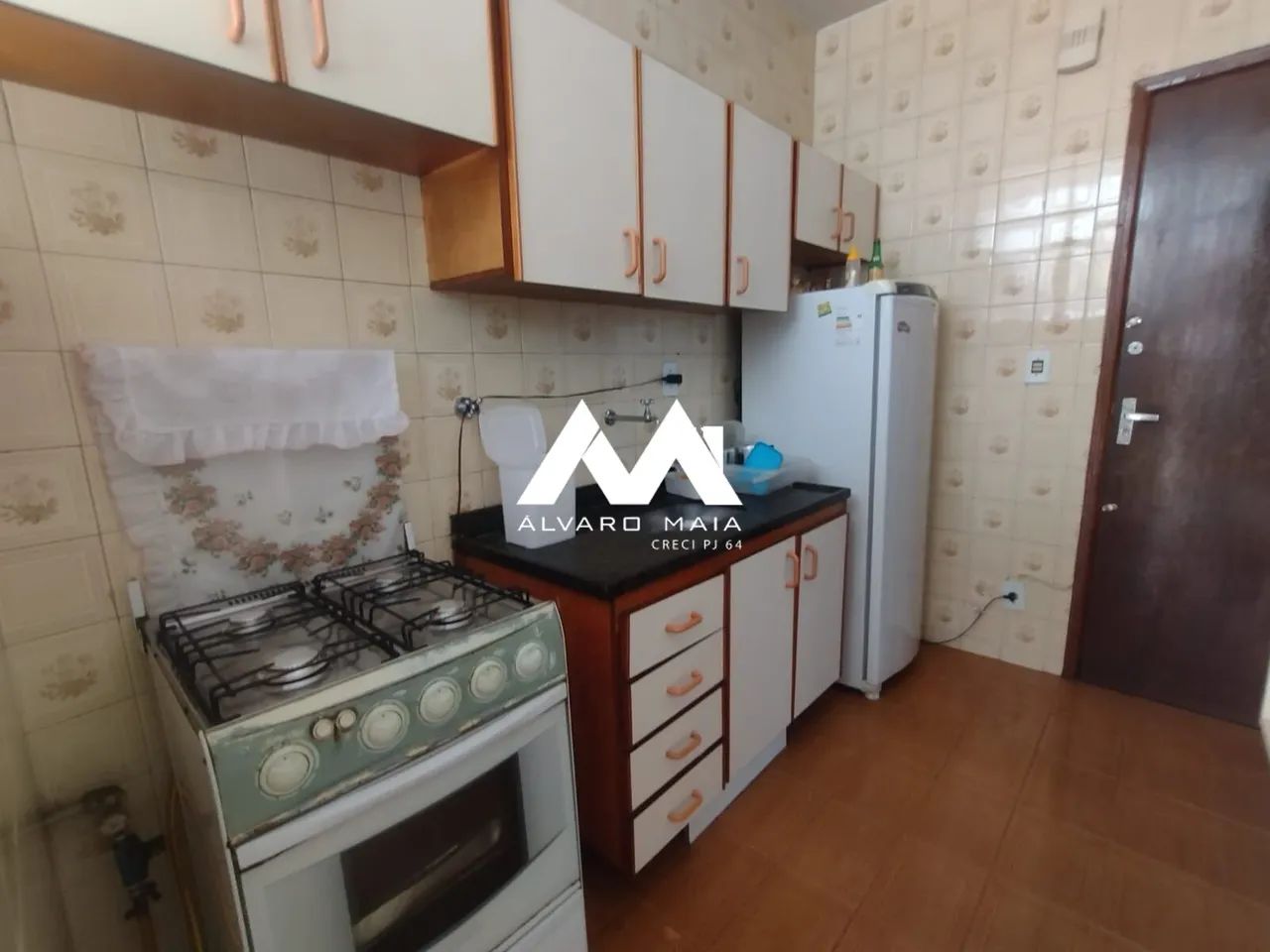 Apartamento mobiliado de 2 quartos no Colégio Batista - Foto 2