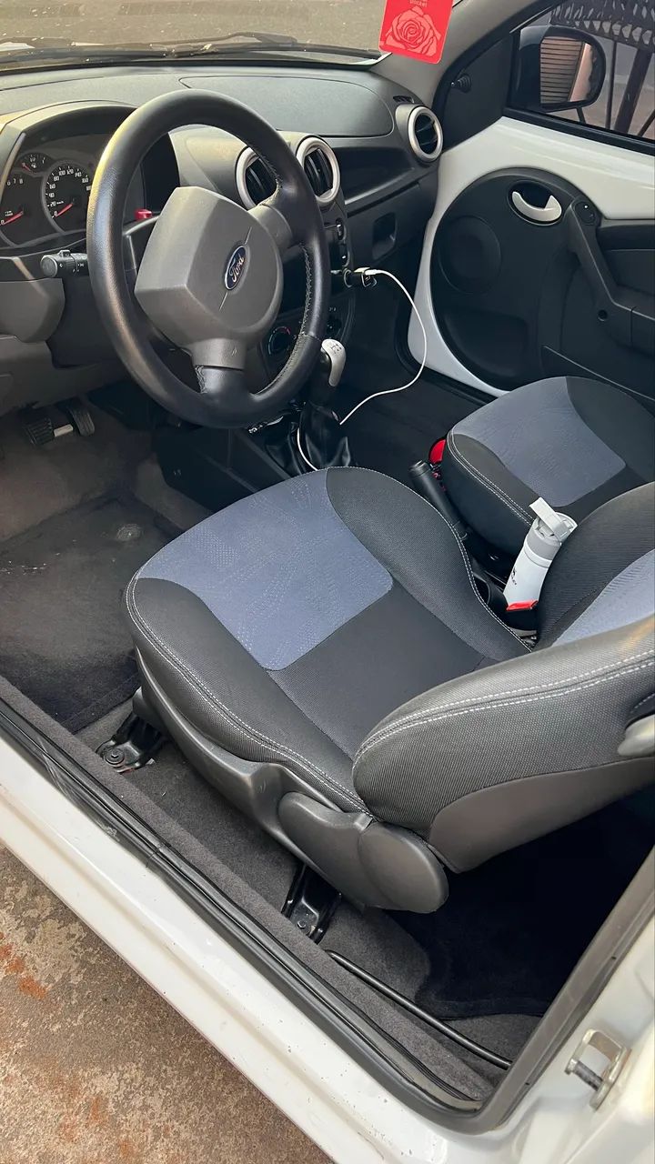 Ford KA 1.0 8v/1.0 8V ST Flex 3P 2013 - Foto 4