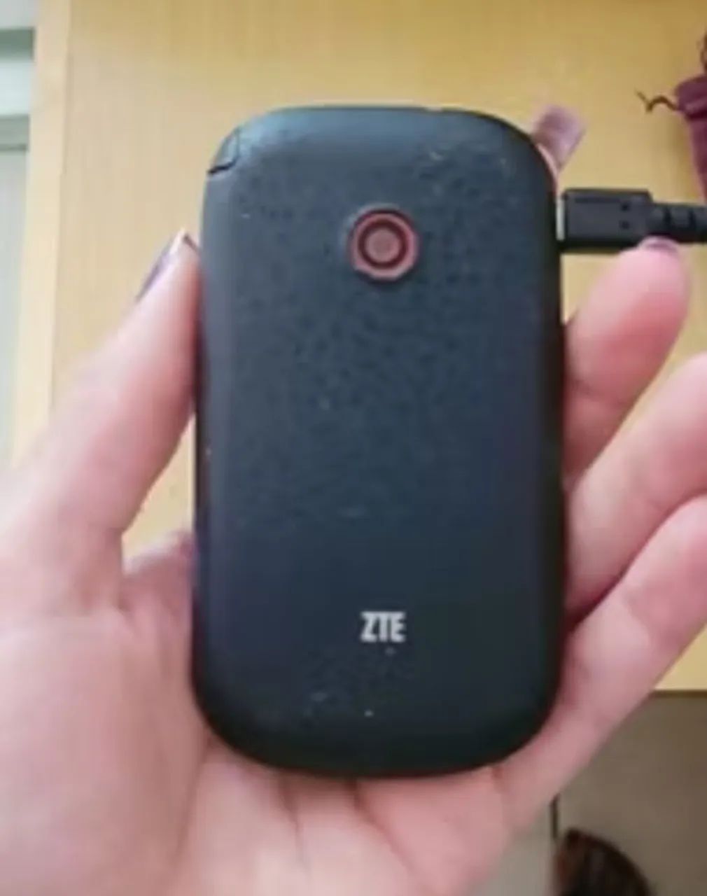 Celular simples novo 