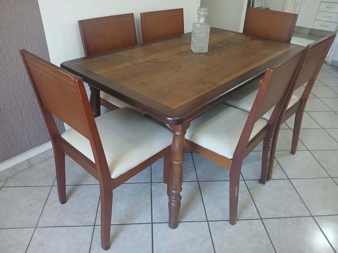 MESA DE JANTAR MADEIRA MACIÇA CEREJEIRA COM 6 POLTRONAS 