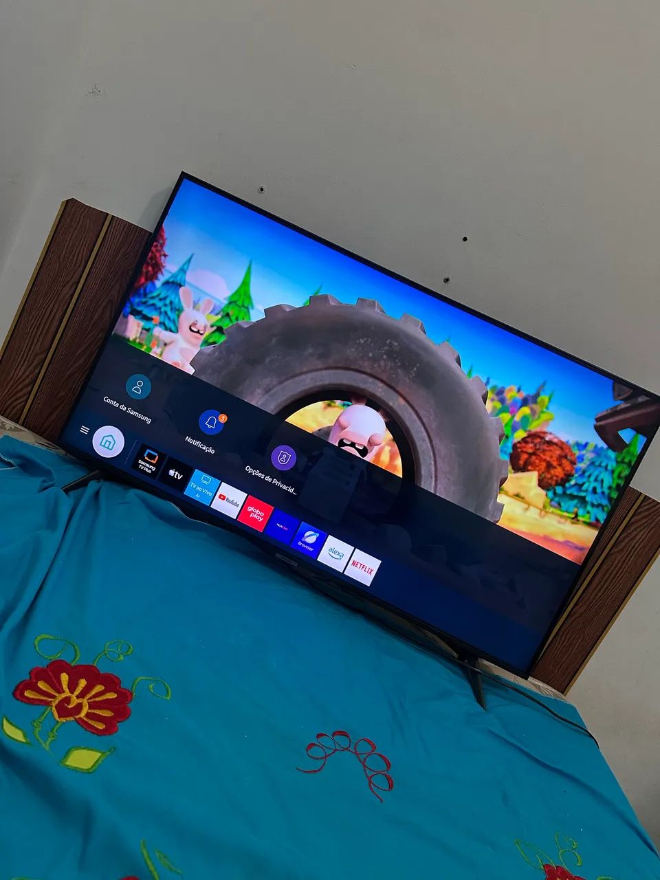 Tv Samsung cristal 4k 43 polegadas  - Foto 5