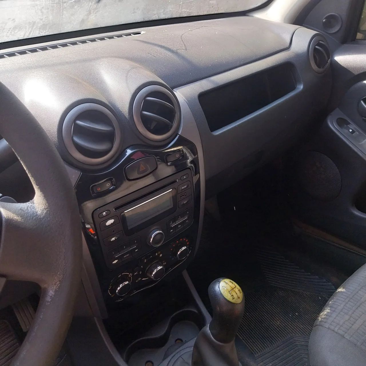 Renault Sandero Expression Hi-flex 1.0 16V 5P 2012 - Foto 2
