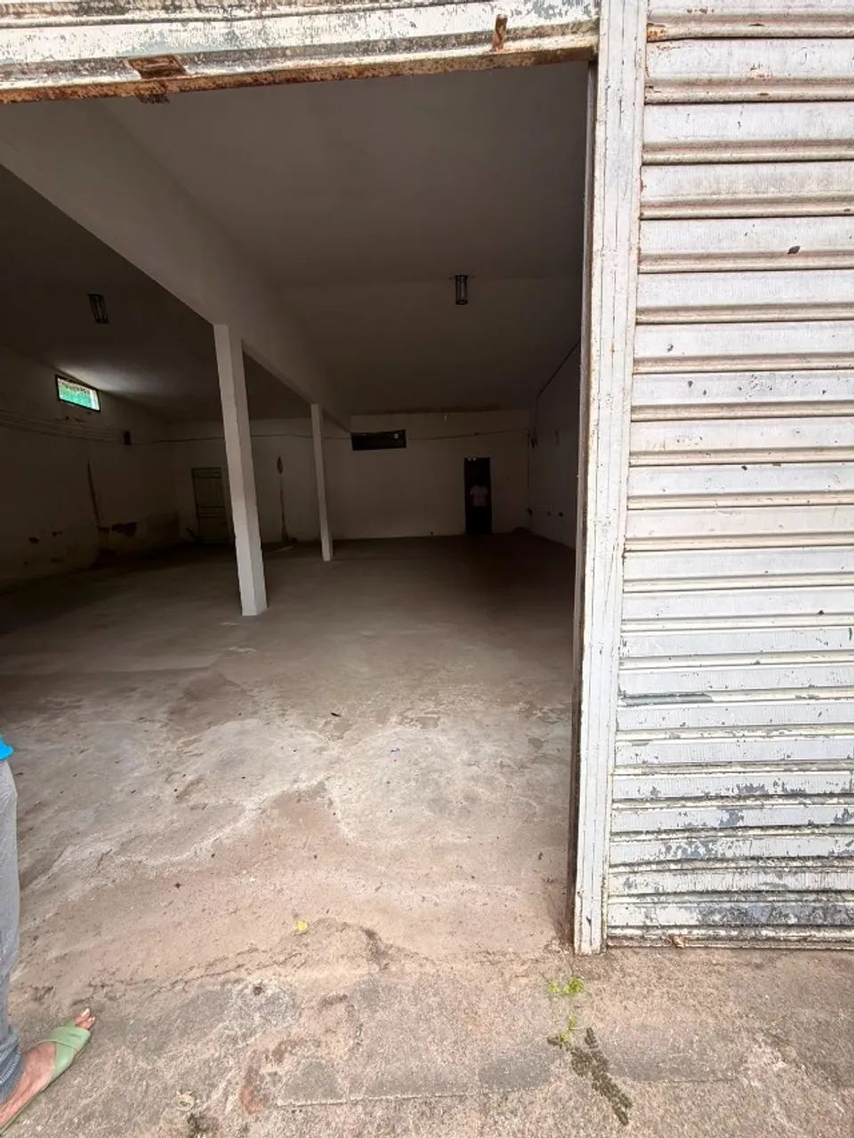 GALPÃO AMPLO COM GARAGEM E ESTACIONAMENTO - EXCELENTE LOCALIZAÇÃO! - Foto 4