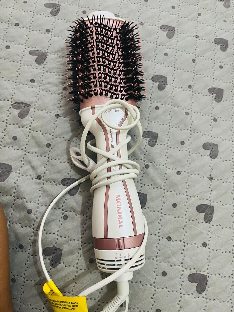 Escova secadora e alisadora
