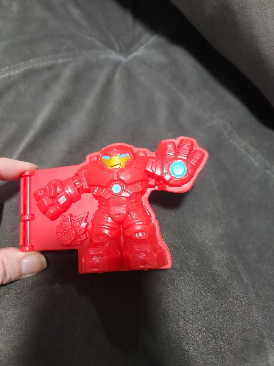  Play-doh Marvel Hulk Smash e Homem de Ferro - Foto 3