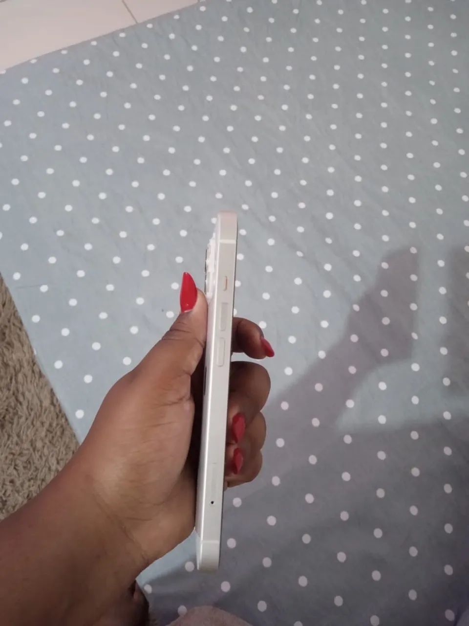 iPhone 13 128Gb branco  - Foto 2