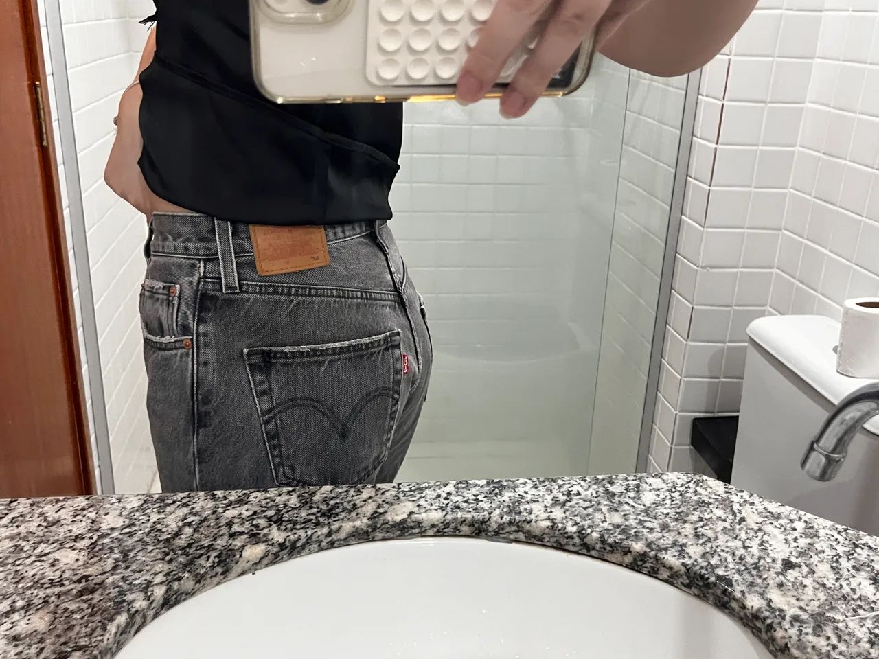  Calça levis modelo clássico 501 feminina  - Foto 5