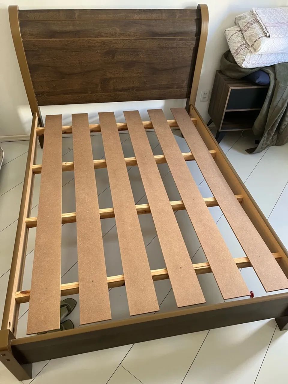 Cama de casal com colchão - Foto 4