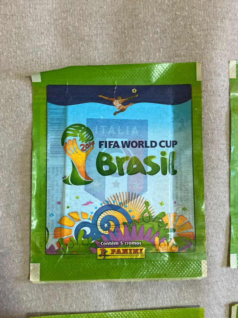 6 Pacotes figurinhas copa 2014 - Foto 2