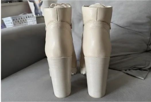 Bota Moleca - Foto 2