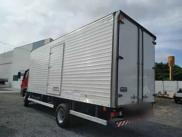 MB Accelo 1016  - Foto 3
