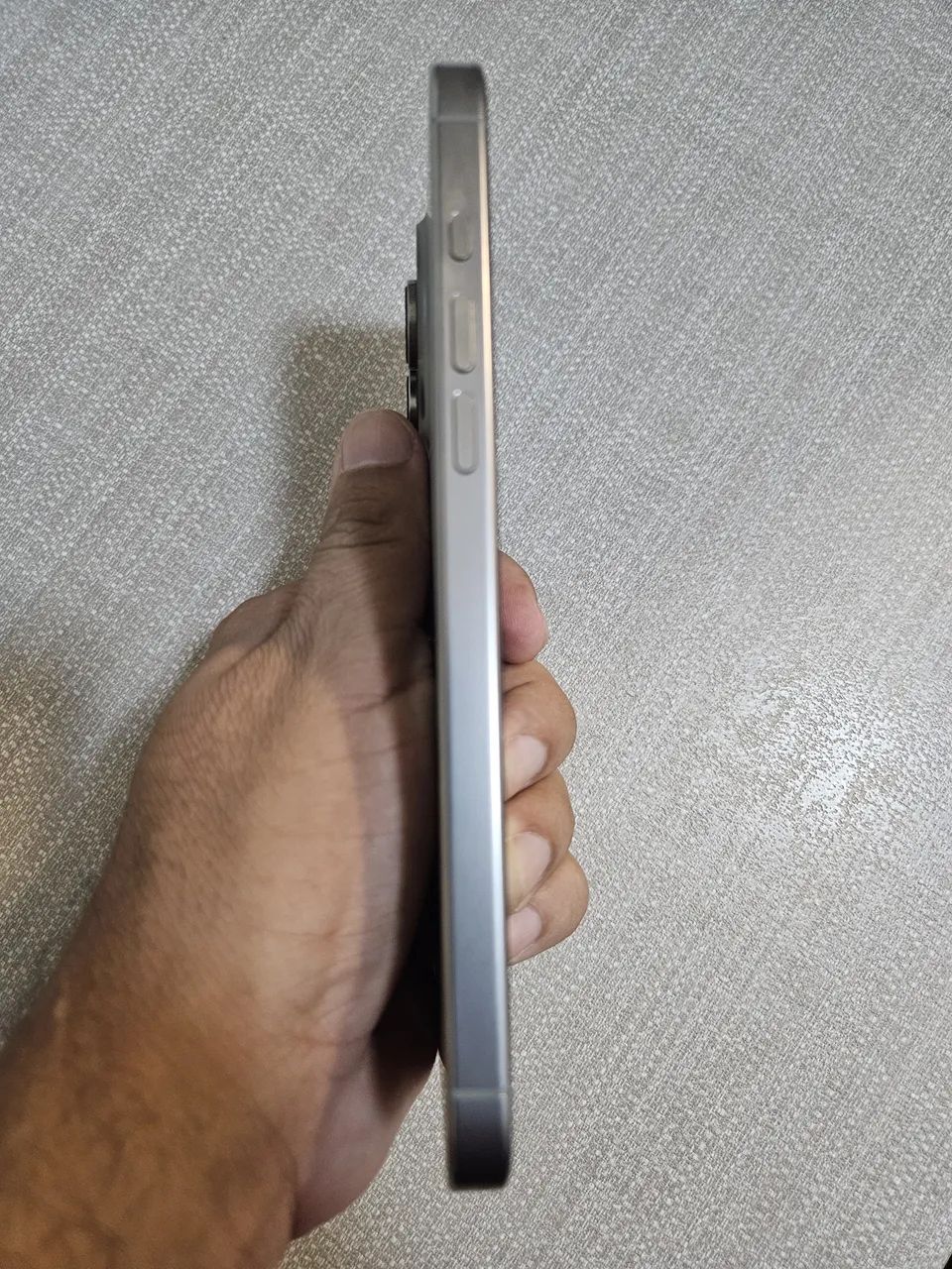 Iphone 16 pro max  - Foto 4