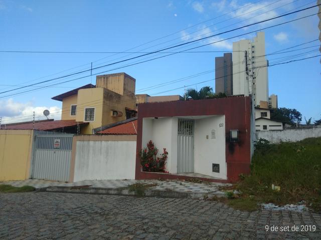 Vendo bela casa localizada em Ponta Negra - Foto 2