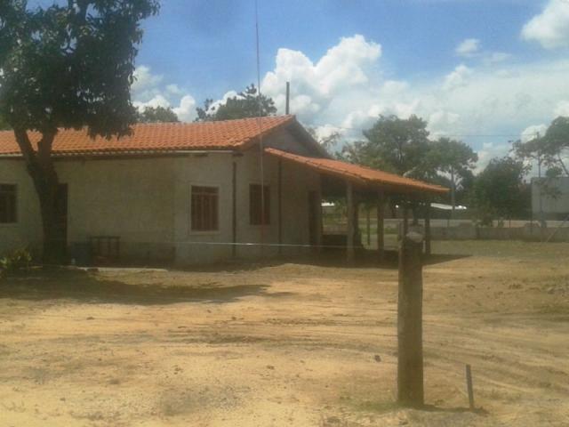 Excelente casa com otima localização próximo a parada obrigatoria - Foto 9