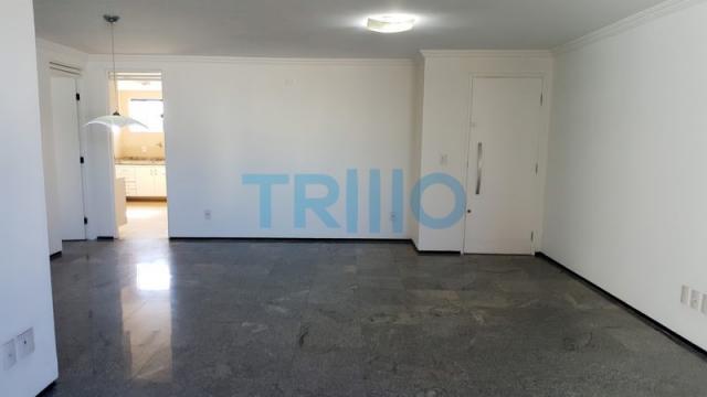 Edifício Florinda Barreira - Apartamento á Venda com 3 quartos, 3 vagas, 150.00m² (AP0086) - Foto 2