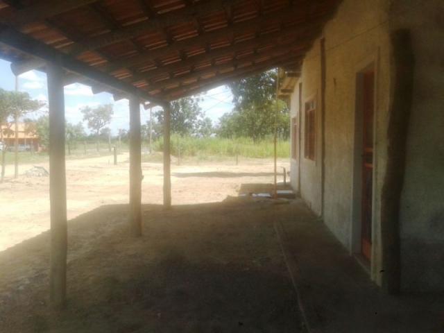 Excelente casa com otima localização próximo a parada obrigatoria - Foto 4
