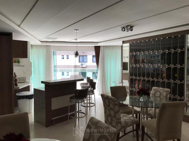 Apartamento Quadra Mar Mobiliado 3 Suítes - Foto 8