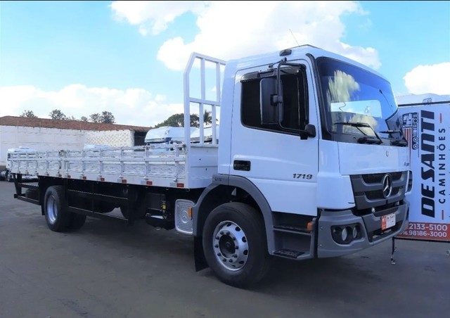 MERCEDEZ BENZ ATEGO 1719 4/2 ANO 2019/20 CARGA SECA