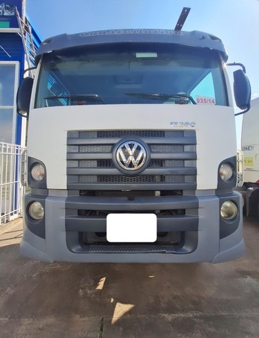 VOLKSWAGEN 17280 6X2 ANO 2014