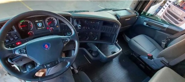 SCANIA R440 6X4 ANO 2013