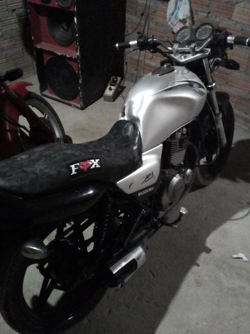 VENDO ESTA SUZUKI