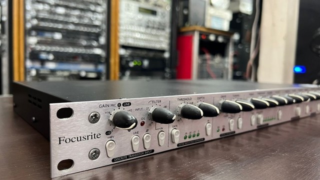 Pré-amplificador De Microfone Focusrite n382 Funcionando 100% - Foto 2