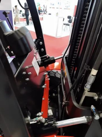 Empilhadeira 2500kg 2,5 toneladas | torre triplex 4,7m | Hangcha diesel | Nova - Foto 6